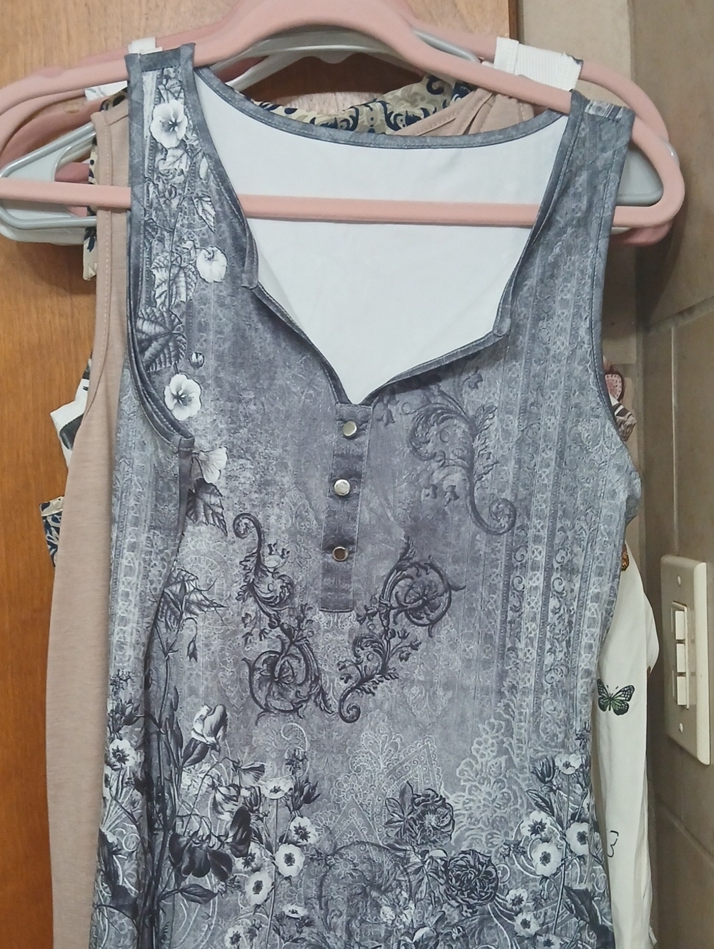 Gray Floral Sleeveless Women's Tank Top